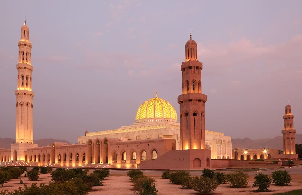 Sultan-Qaboos-Grand-Mosque-in-Muscat-Oman